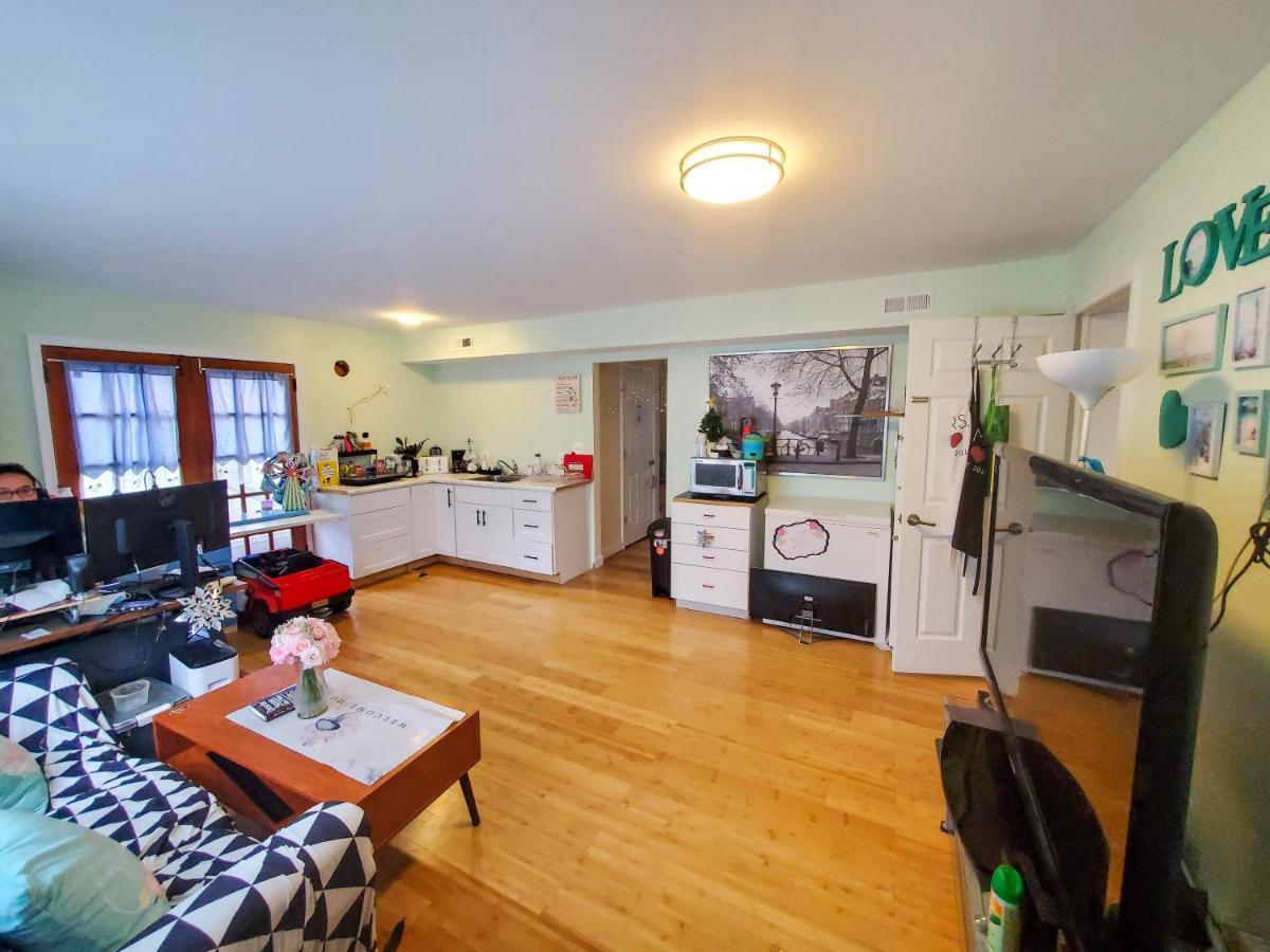 5 Star Room2/Close To Everything/5 Min Walk Metro/Rockville Town Center Exterior photo